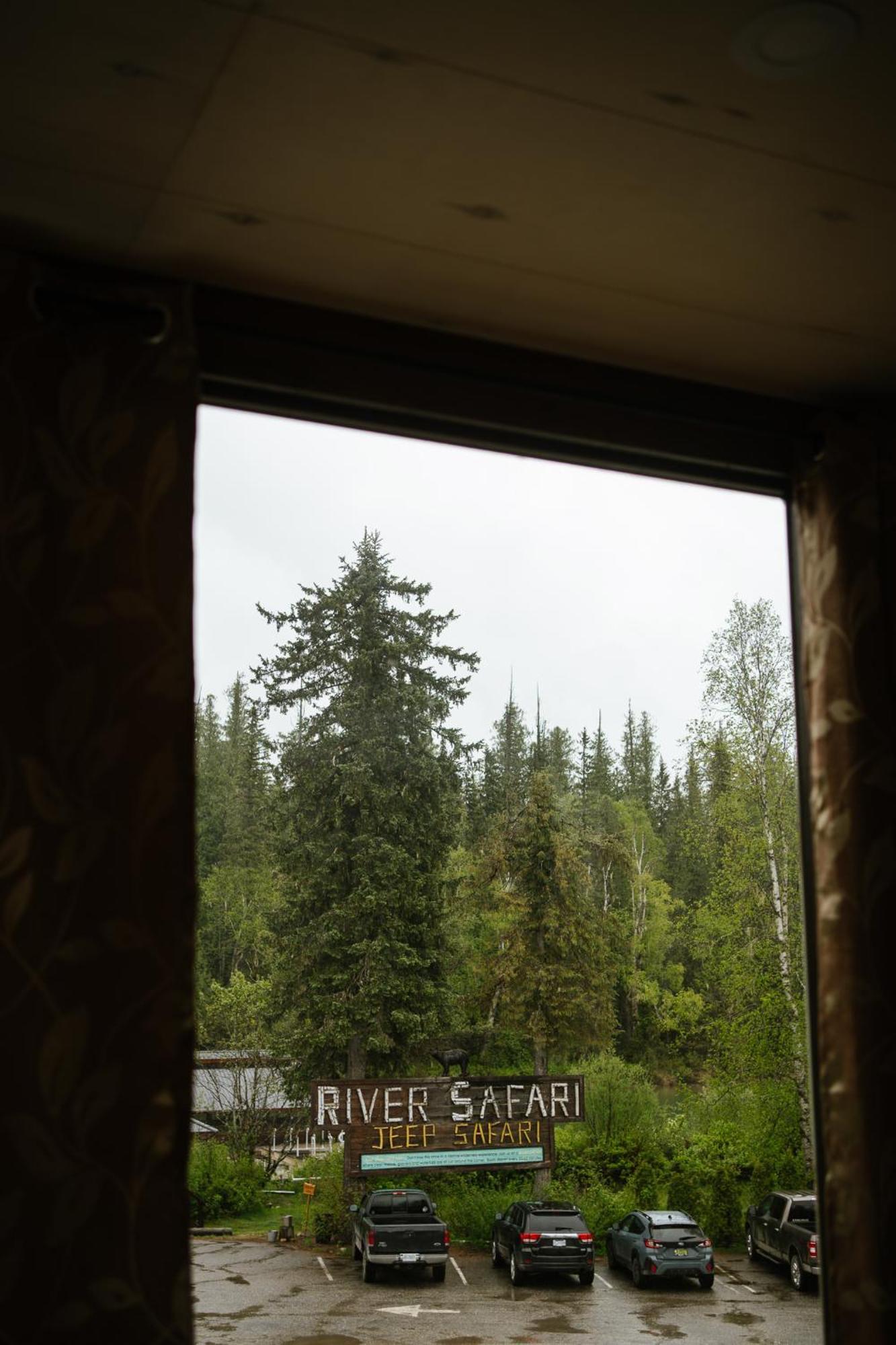 River Safari Bear Den Блю-Ривер Экстерьер фото